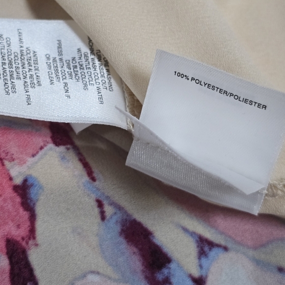 ANNE KLEIN | LOOSE FIT KNEE LENGTH FLORAL SHIRT DRESS - Picture 15 of 16